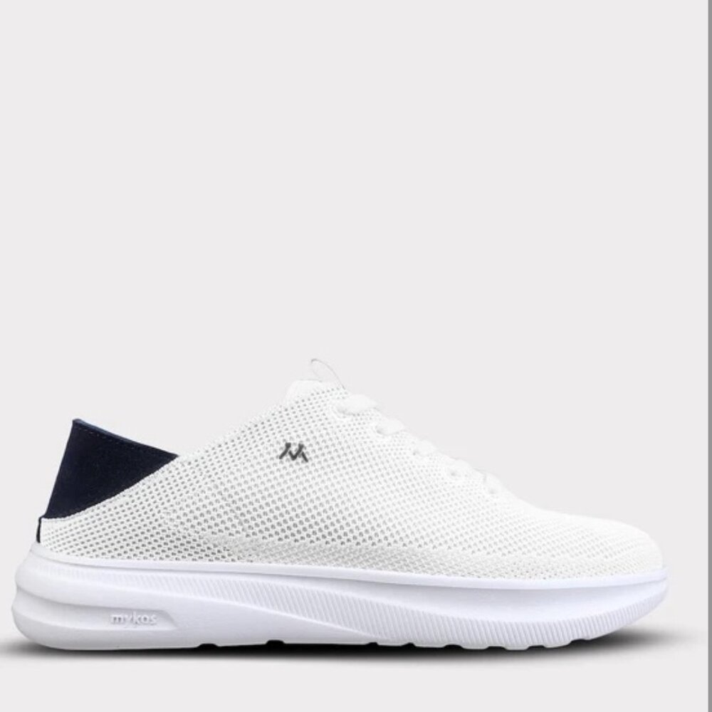 MYKOS  MEN'S" WILSON" WHITE/NAVY SOFT FOLD DOWN  HEEL SNEAKER.  Style: MM2503